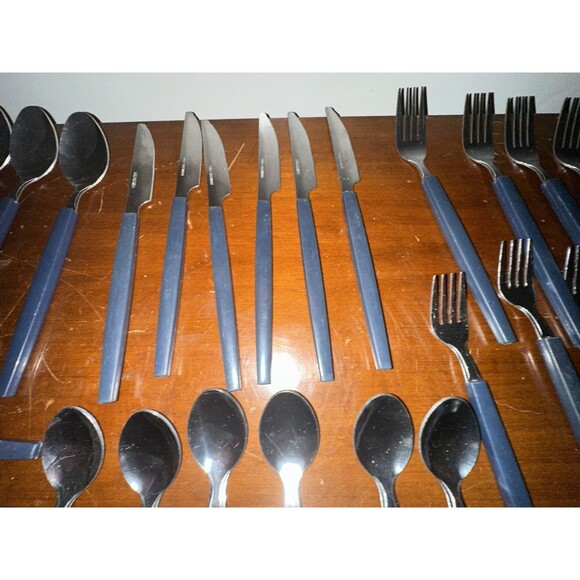 Vintage Blue Handled Stainless Steel Flatware Set 43 Pc. Service Of 6 plus extra - Picture 3 of 13